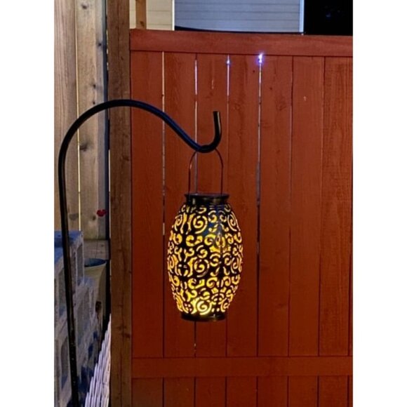 2 Pack Upgraded 15 Lumens Outdoor Lanterns Gardening Gifts Patio Solar - Picture 2 of 3